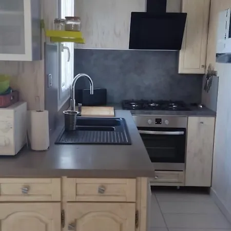 Charming Family In Couëron