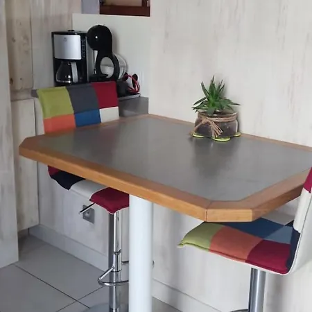 Charming Family In * Couëron